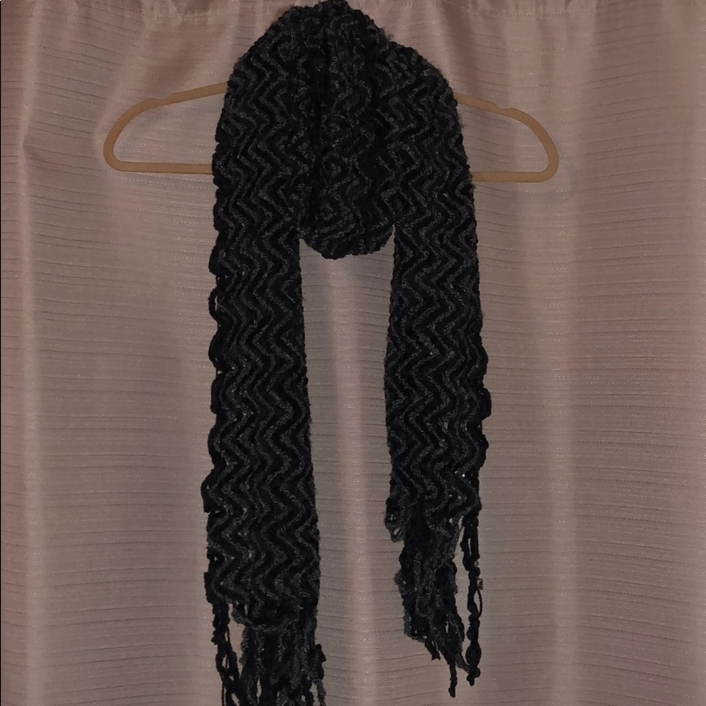 Filatess Scarf Black and Grey